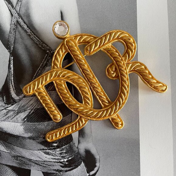 Vintage CHRISTIAN DIOR 80s Large Gold Plated Monogram Rhinestone Signed Brooch - Picture 2 of 8